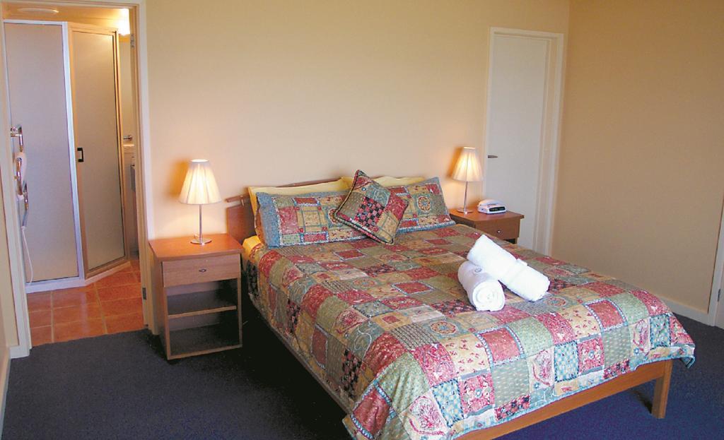 Horizons Beachfront Apartment Port Fairy Kültér fotó